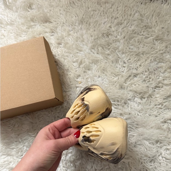 Yeezy foam runners - Picture 6 of 8